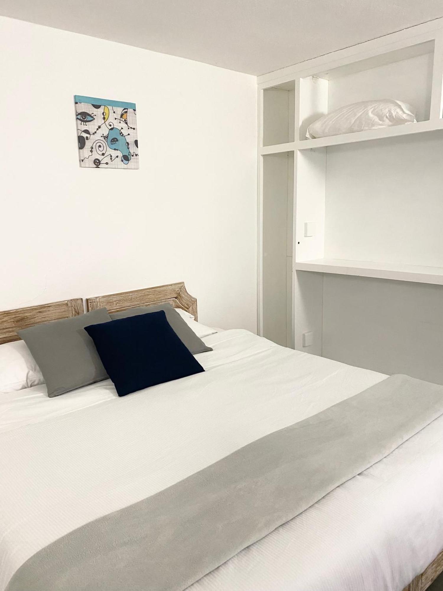 Cala Reale Rooms Marinella مارينيلاّ المظهر الخارجي الصورة