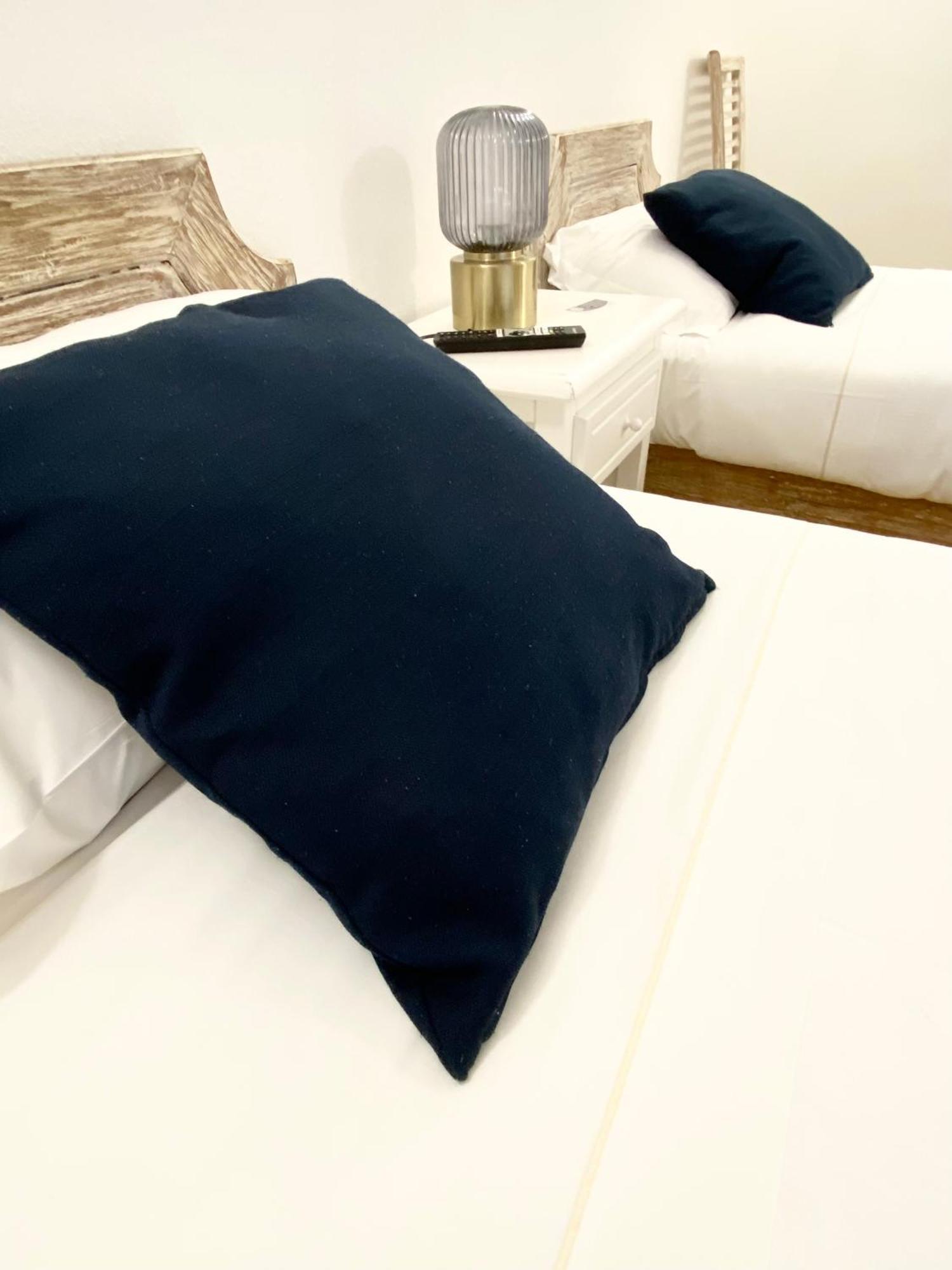 Cala Reale Rooms Marinella مارينيلاّ المظهر الخارجي الصورة