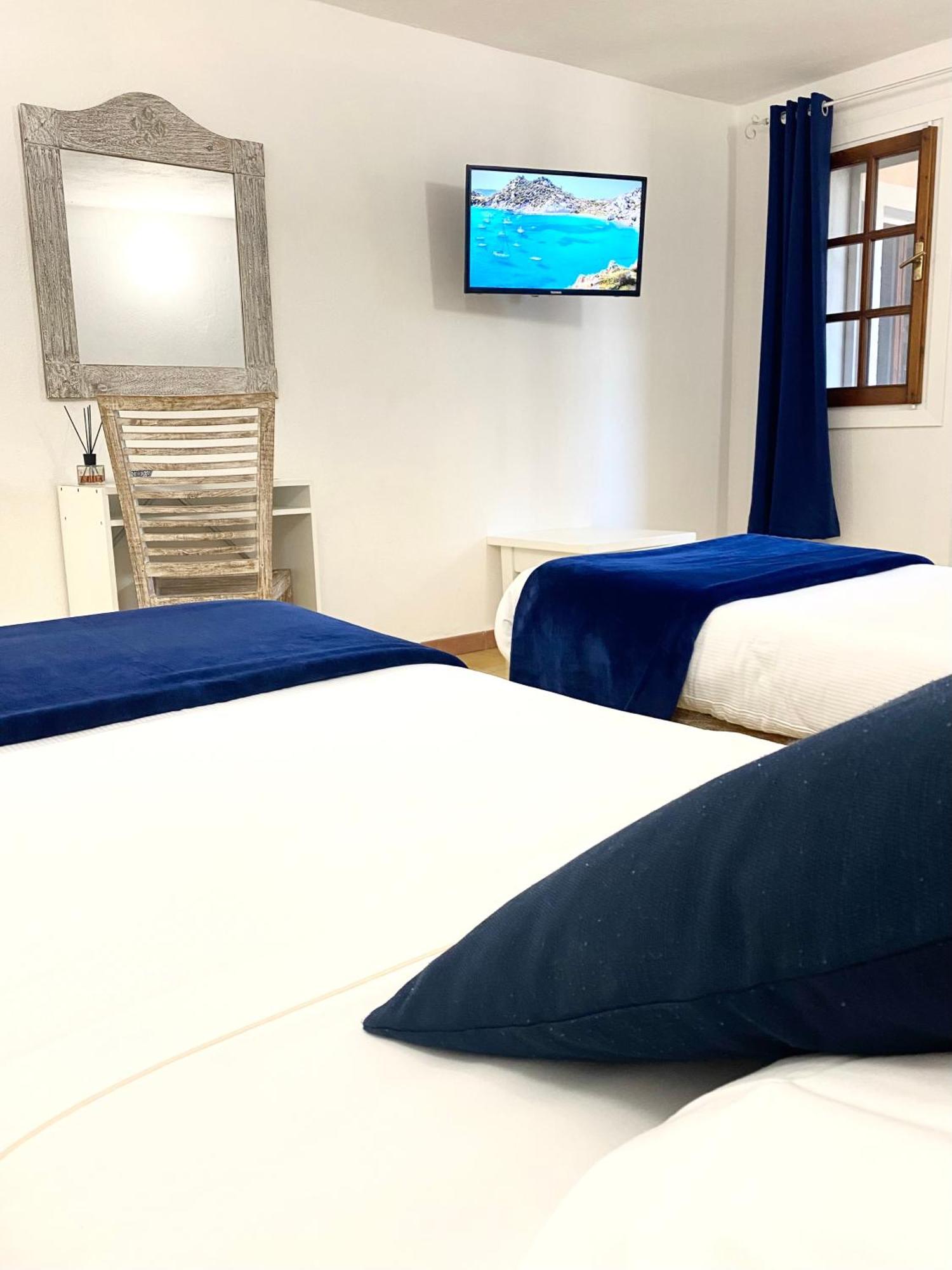 Cala Reale Rooms Marinella مارينيلاّ المظهر الخارجي الصورة