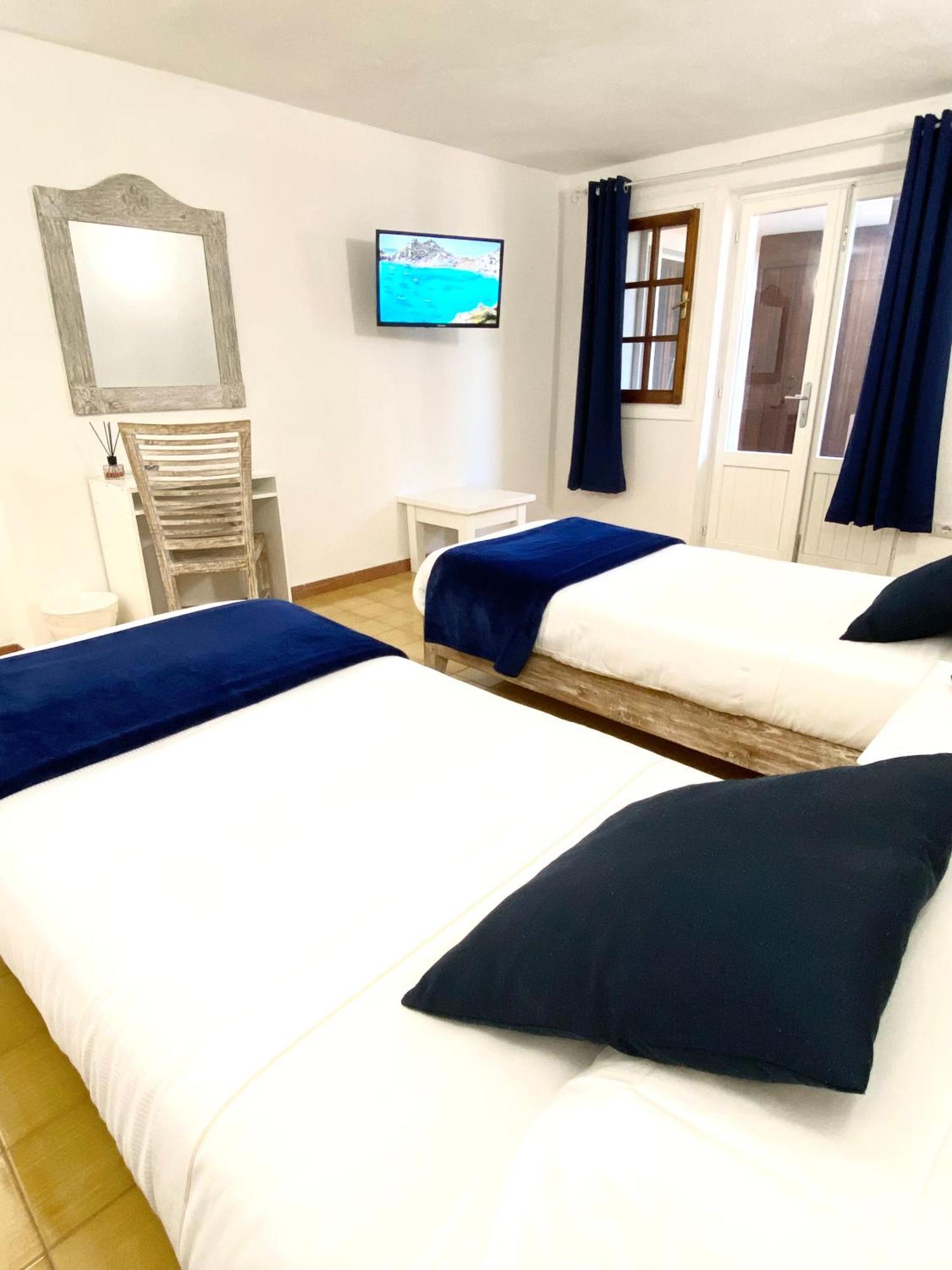 Cala Reale Rooms Marinella مارينيلاّ المظهر الخارجي الصورة