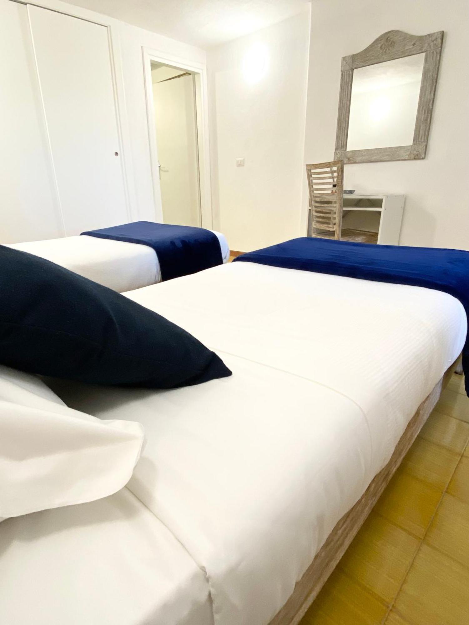 Cala Reale Rooms Marinella مارينيلاّ المظهر الخارجي الصورة