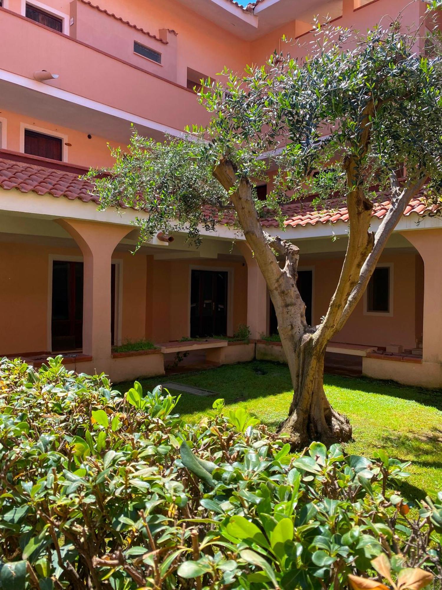 Cala Reale Rooms Marinella مارينيلاّ المظهر الخارجي الصورة